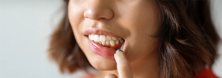 Periodontist-Gingivitis-Treatment-CS1.webp Periodontist-Gingivitis-Treatment-CS1.webp