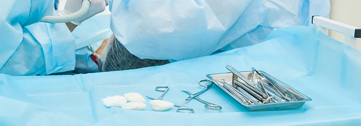 Emergency-Dental-Tools-In-A-Surgical-Tray.webp
